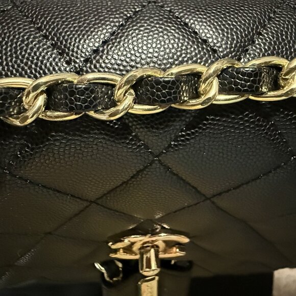 STUNNING VIP FASHON BACKPACK-BRAND NEW-BLACK & GOLD - Picture 4 of 8